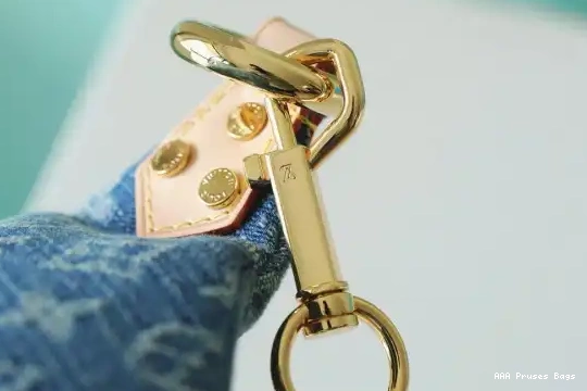 AAA Replica Ru Rise High VUITTON LOUIS 0630